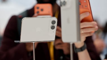 iPhone Duo: Apple presenta su primer teléfono plegable