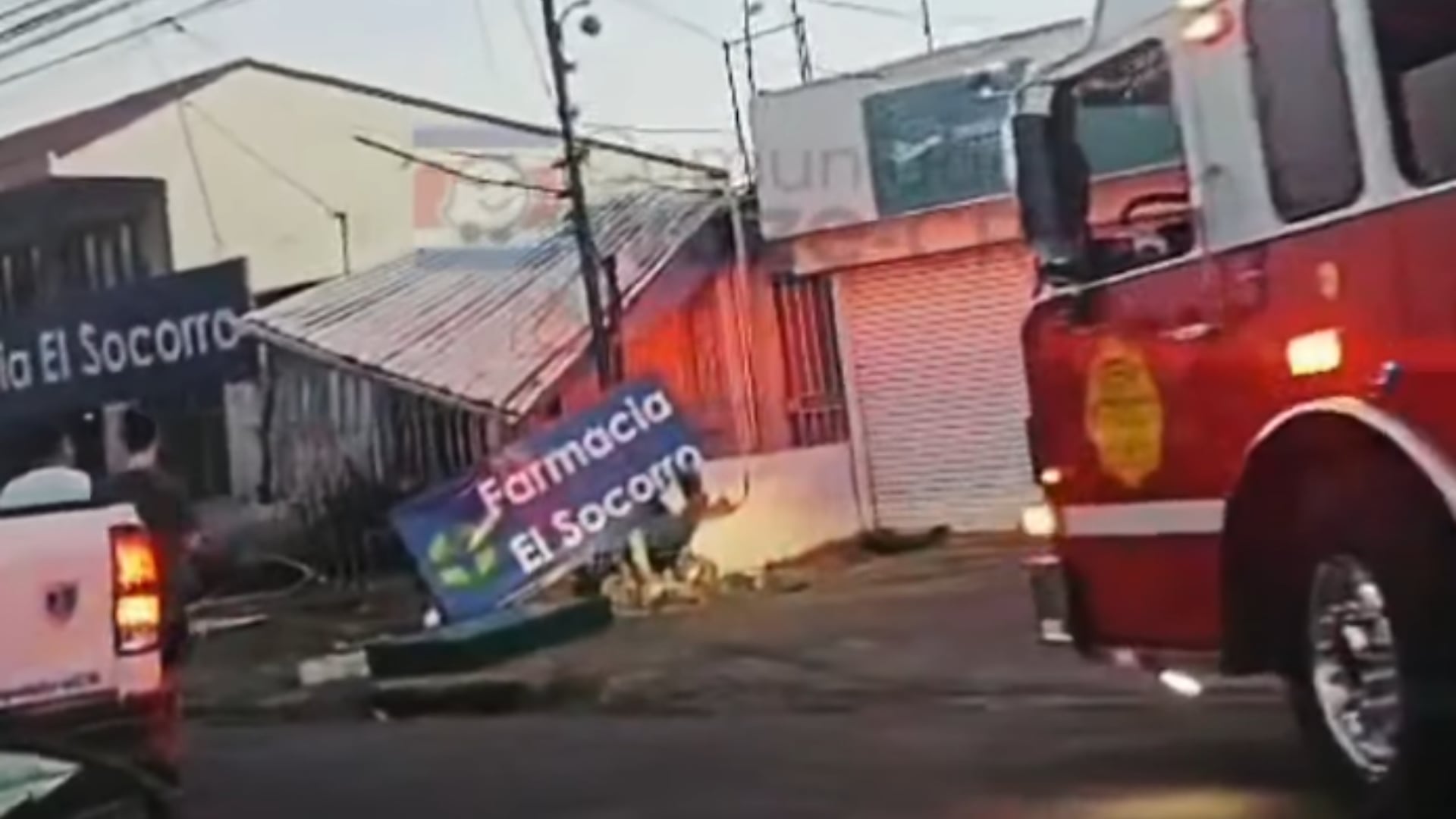 El accidente ocurrió minutos antes de las 6:00 a. m. de este martes 10 de marzo.