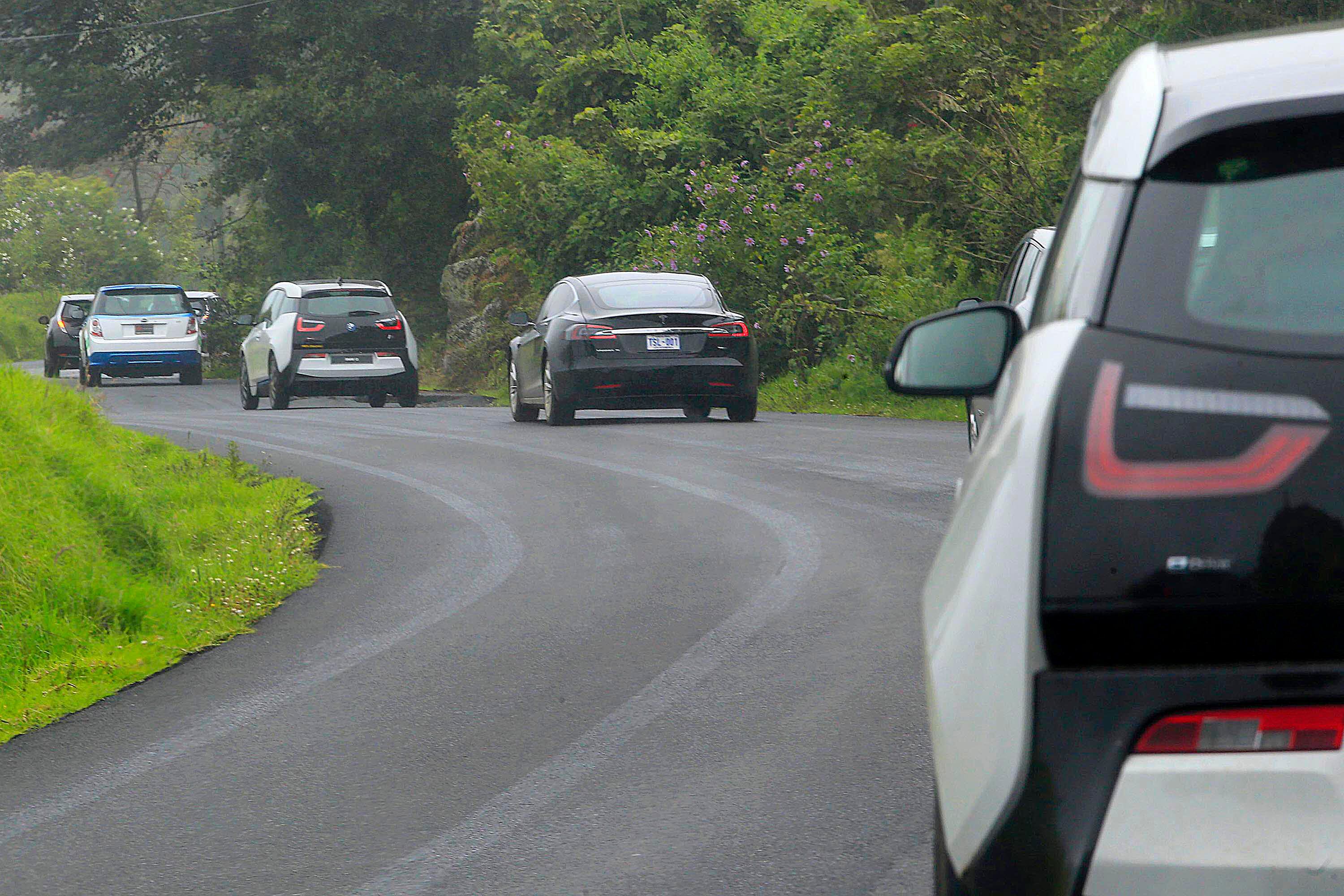 Actualmente, los carros eléctricos tienen beneficios fiscales para incentivar su uso. Foto: