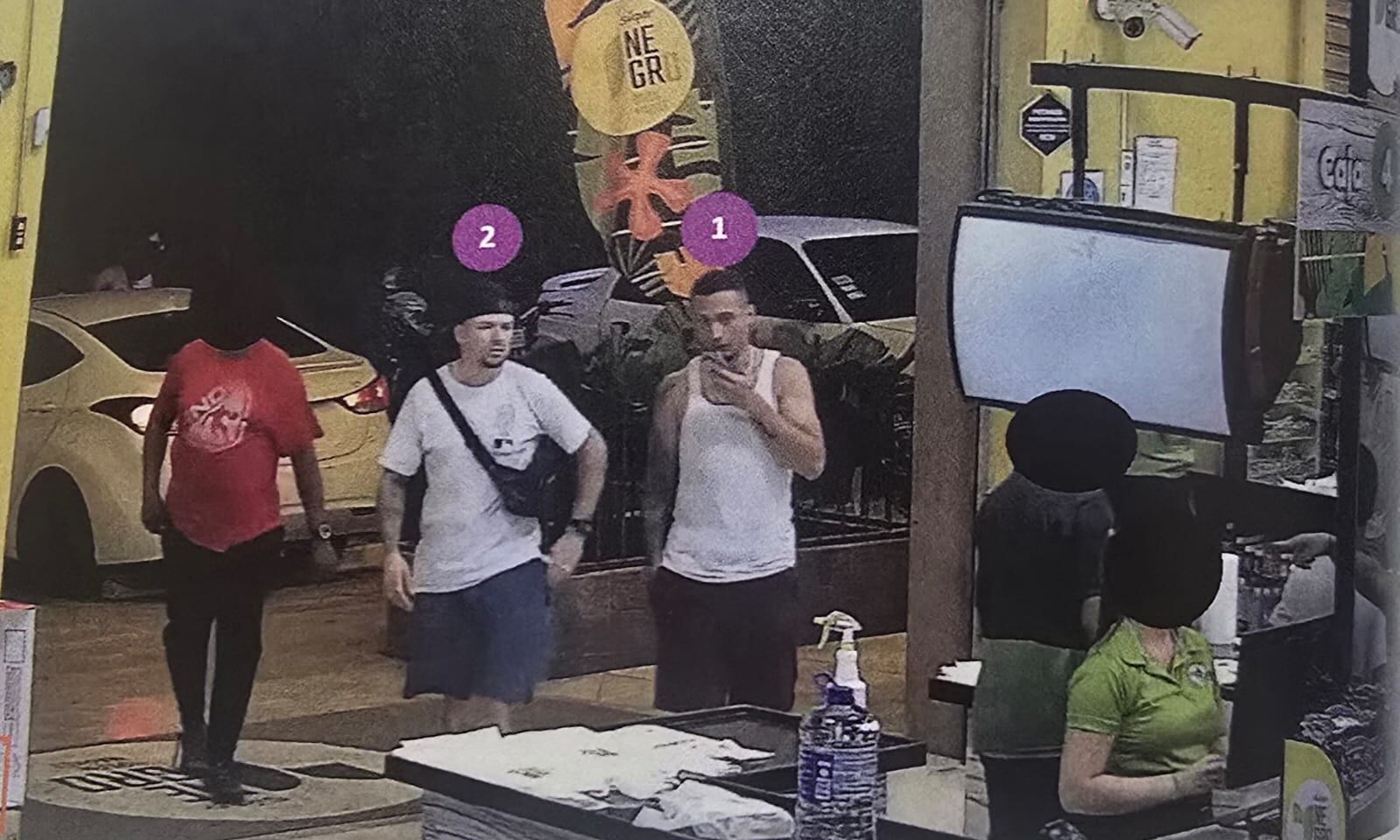 Sospechosos fueron captados por cámaras de seguridad del Palí de Talamanca.