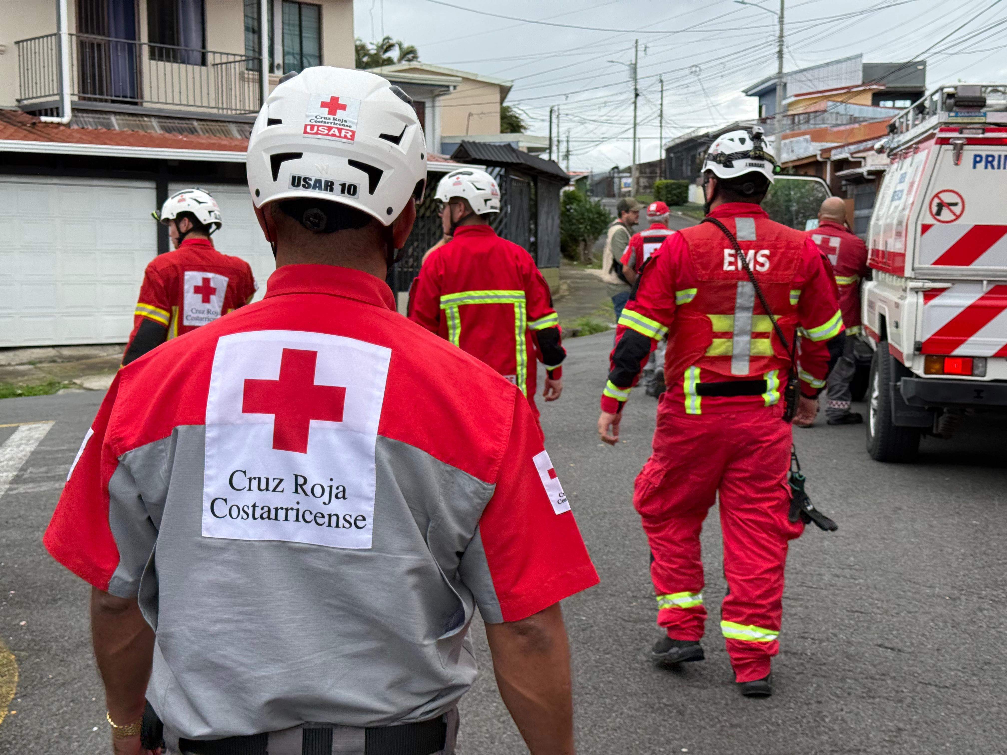 Muro de contención cae sobre vivienda y atrapa a dos niños en San Juan de Tibás
