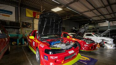 Así es un taller especializado para autos de competencia en Costa Rica