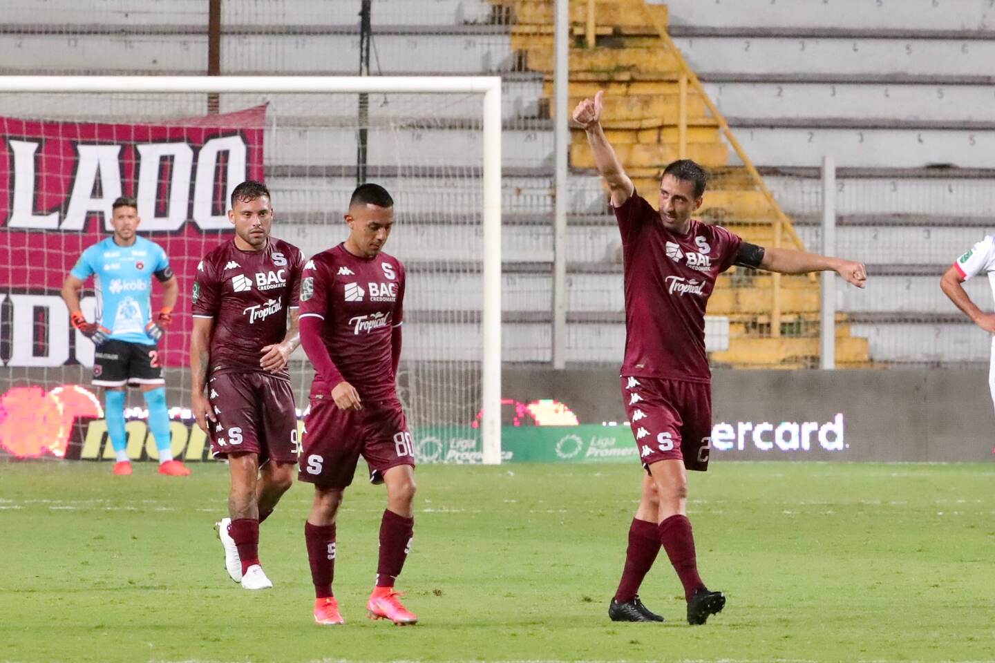 28:08:2021 Jornada 8 del campeonato nacional partido entre Saprissa y la Liga.foto Alonso Tenorio