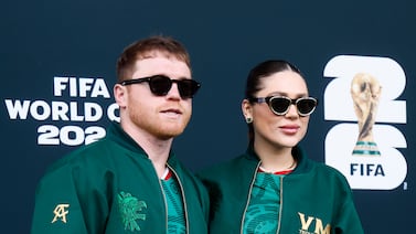 Saúl ‘Canelo’ Álvarez festejó con los seleccionados mexicanos luego del triunfo ante Sudáfrica (Video)