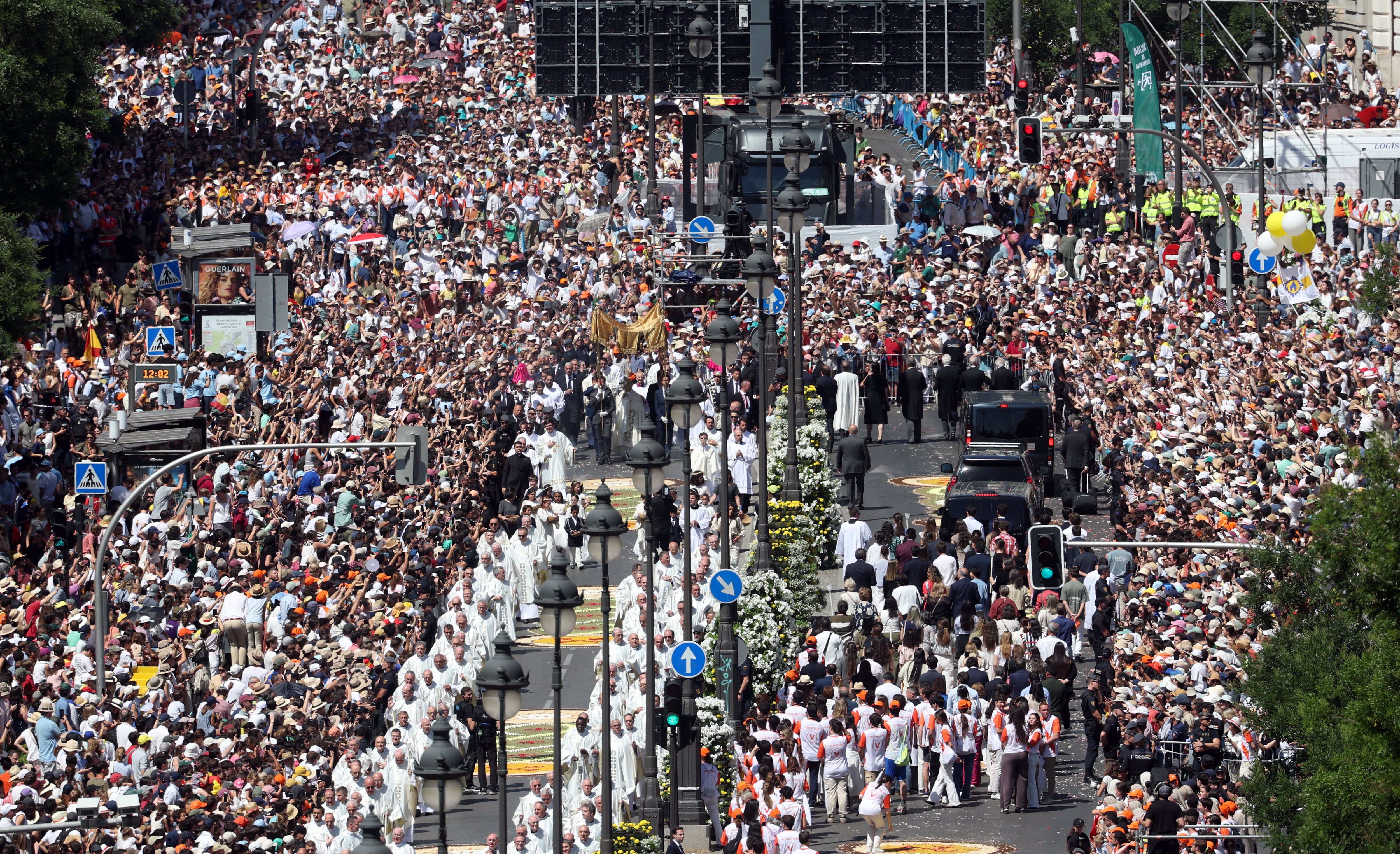El papa tiene previsto otros actos multitudinarios durante su visita de siete días a España.