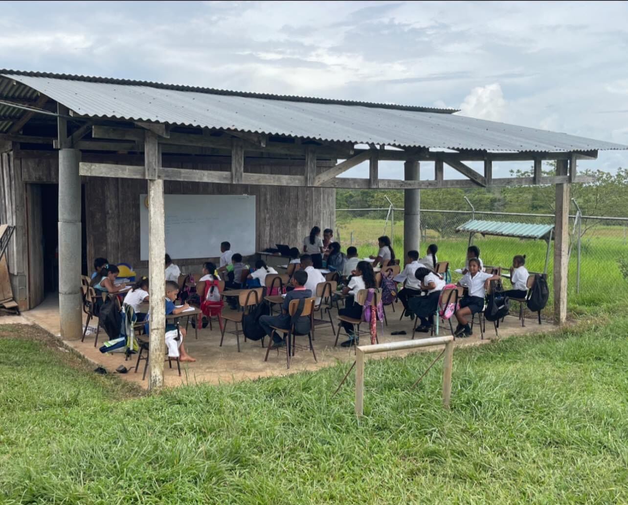 Escuela La Guaria en San Carlos