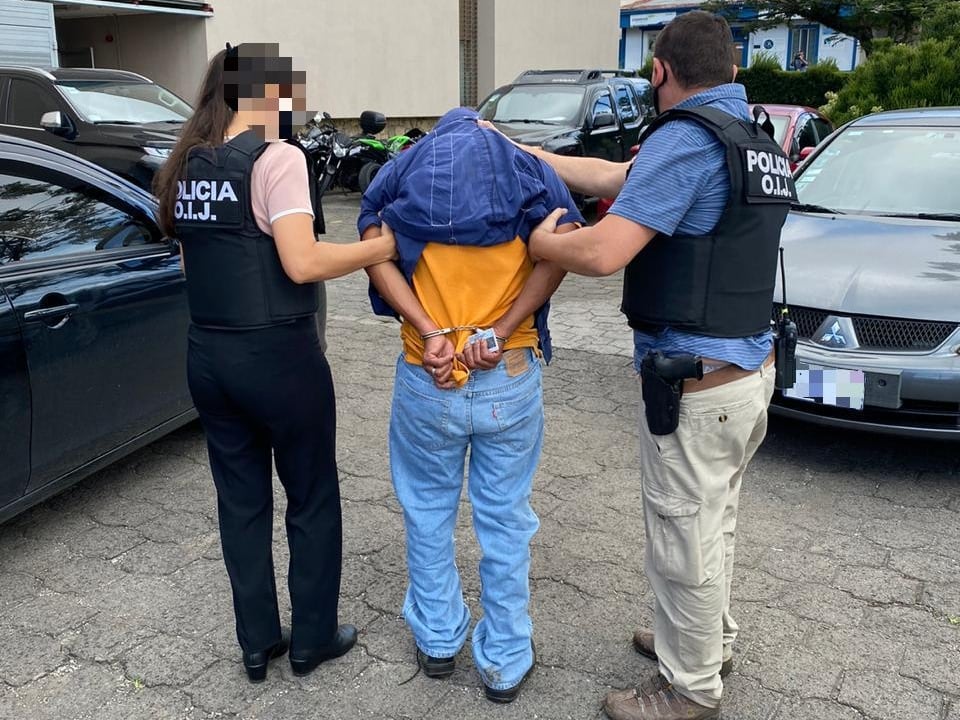 El sospechoso es vecino de Paraíso y fue detenido al salir de su vivienda este jueves. Foto: Cortesía OIJ.
