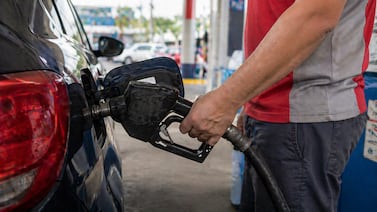 Precios de combustibles aumentarán la próxima semana: conozca los nuevos montos aprobados por Aresep