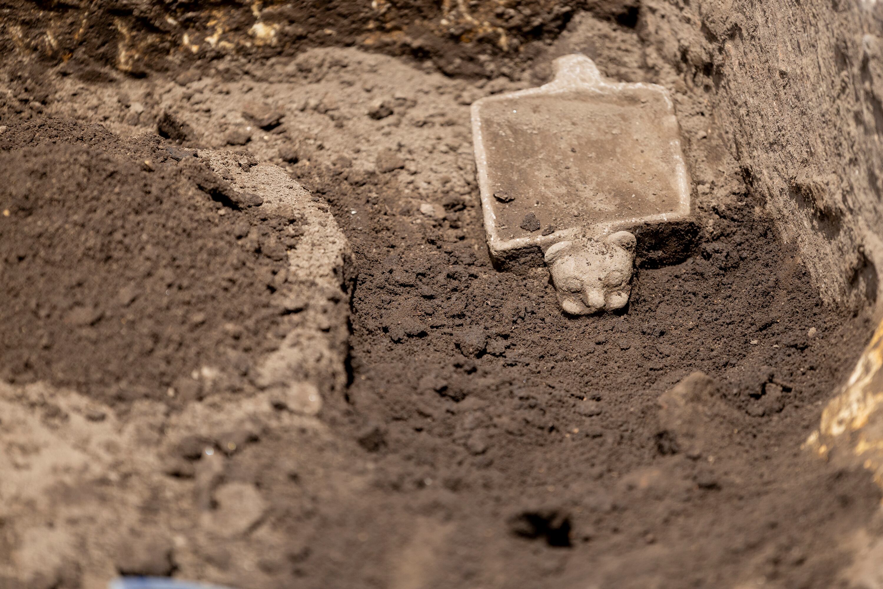 19/02/2025, Cartago, Agua Caliente, recorrido por una construcción en Agua Caliente, donde se encontro un cementerio y residencias arqueológicas, de indígenas costarricenses, de varios siglos atras.