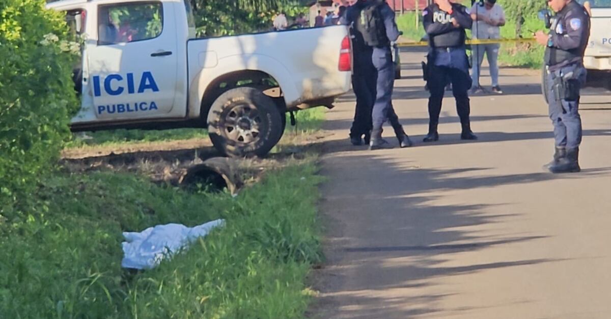 En apariencia, el hombre, de 42 años, fue interceptado por un gatillero, que le disparó y huyó por un piñal.