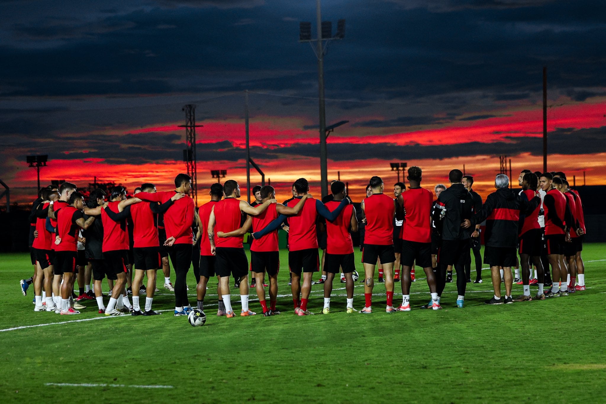 Óscar Ramírez tiene confianza total en sus hombres. Liga Deportiva Alajuelense visita este miércoles a Saprissa, en el inicio de la final de segunda ronda.