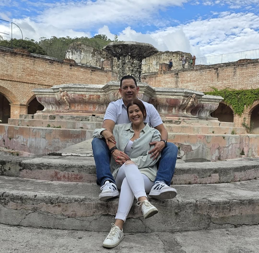 Fabiola Herra se fue unos días a Guatemala y desde allá derrochó amor con su nuevo novio Fabio Fernández, quien además es uno de sus jefes en Multimedios canal 8.