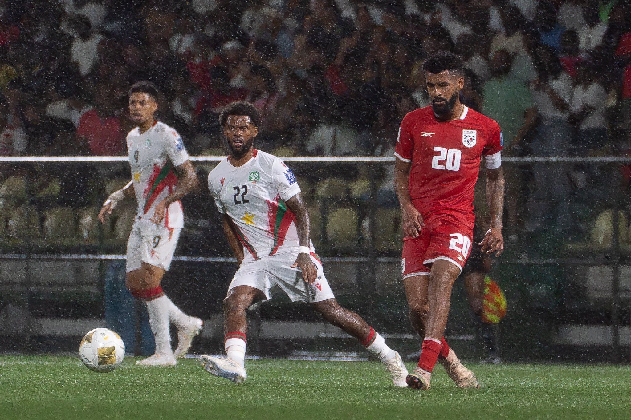 El partido entre Surinam y Panamá fue complicado y a la vez muy entretenido, en el arranque de la fase final de la eliminatoria mundialista.