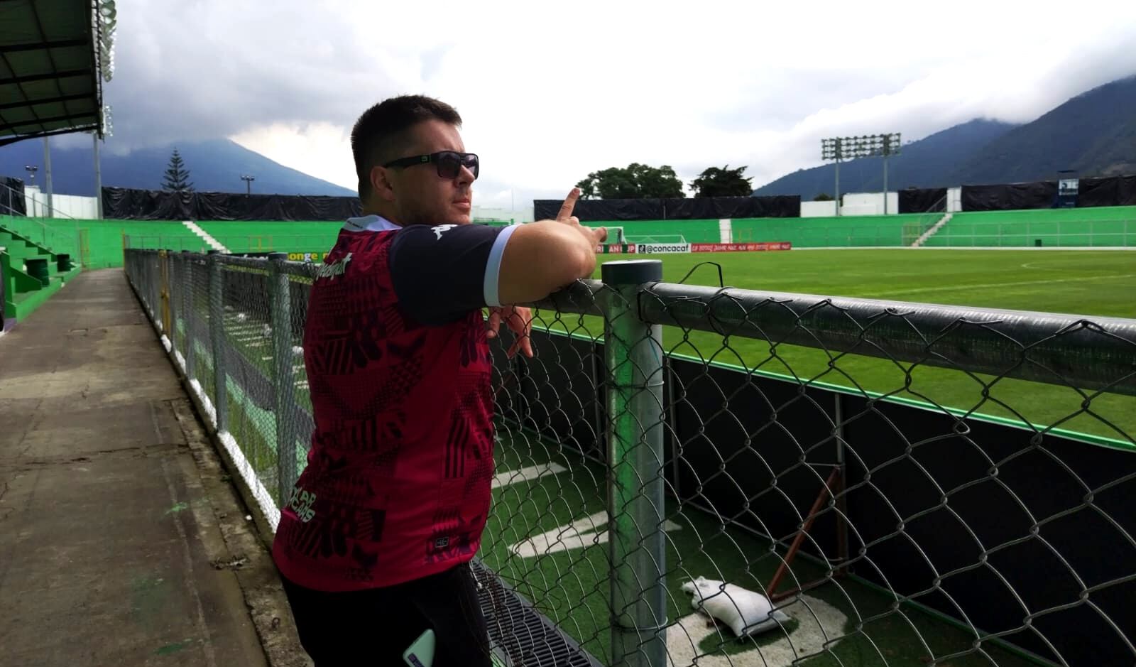 Afición de Saprissa en Antigua