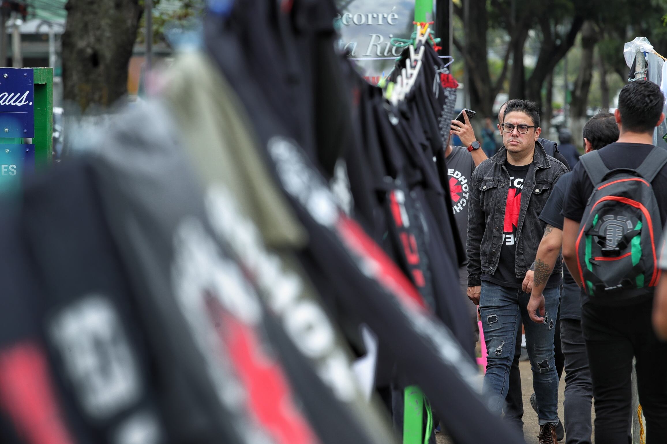 31/10/2023/ Recorrido mañanero previo al concierto de Red Hot Chili Peppers en el estadio Nacional / foto John Durán