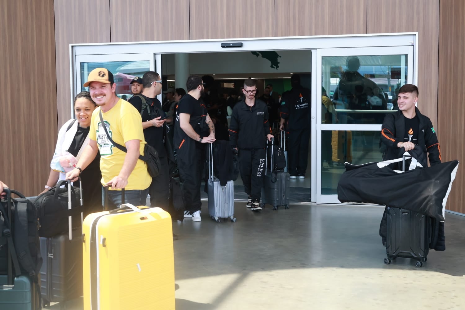 Así luce la nueva área externa de la terminal de llegadas del Aeropuerto Internacional Juan Santamaría.