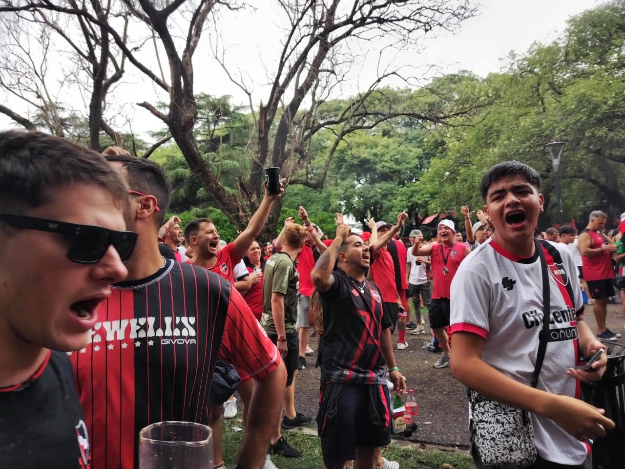 La previa del Newell's - Central se vive con una locura inimaginable.