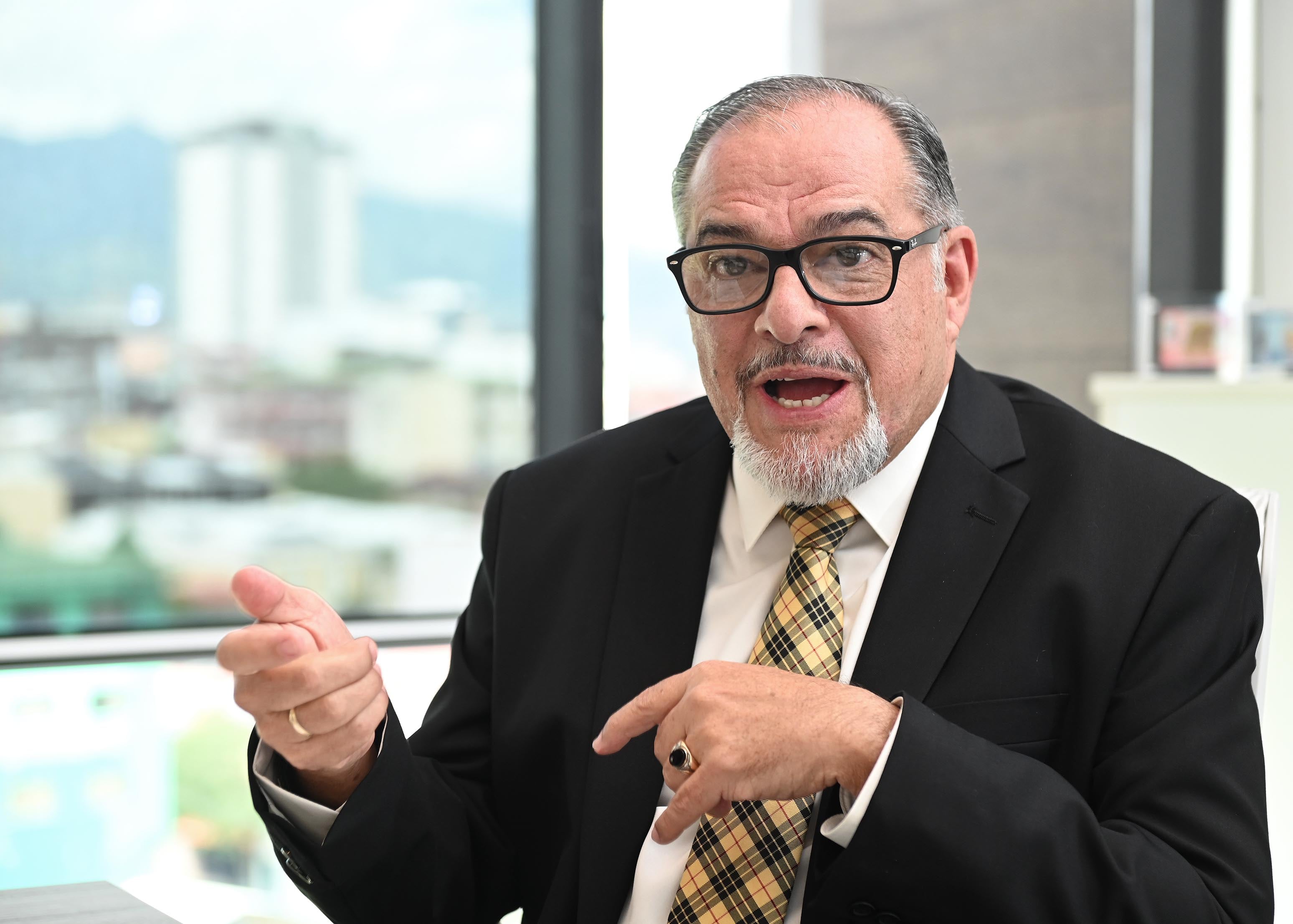 02 de junio del 2025. Superintendencia de Pensiones. San José. 10:00 hrs. Entrevista al superintendente de pensiones Hermes Alvarado para la sección de economía de La Nación. En la foto: Hermes Alvarado habló sobre la situación actual de los regímenes de pensiones y su impacto a futuro sobre la poblacieon. También explicó cual será su posición desde la superintendencia. Foto: Albert Marín .