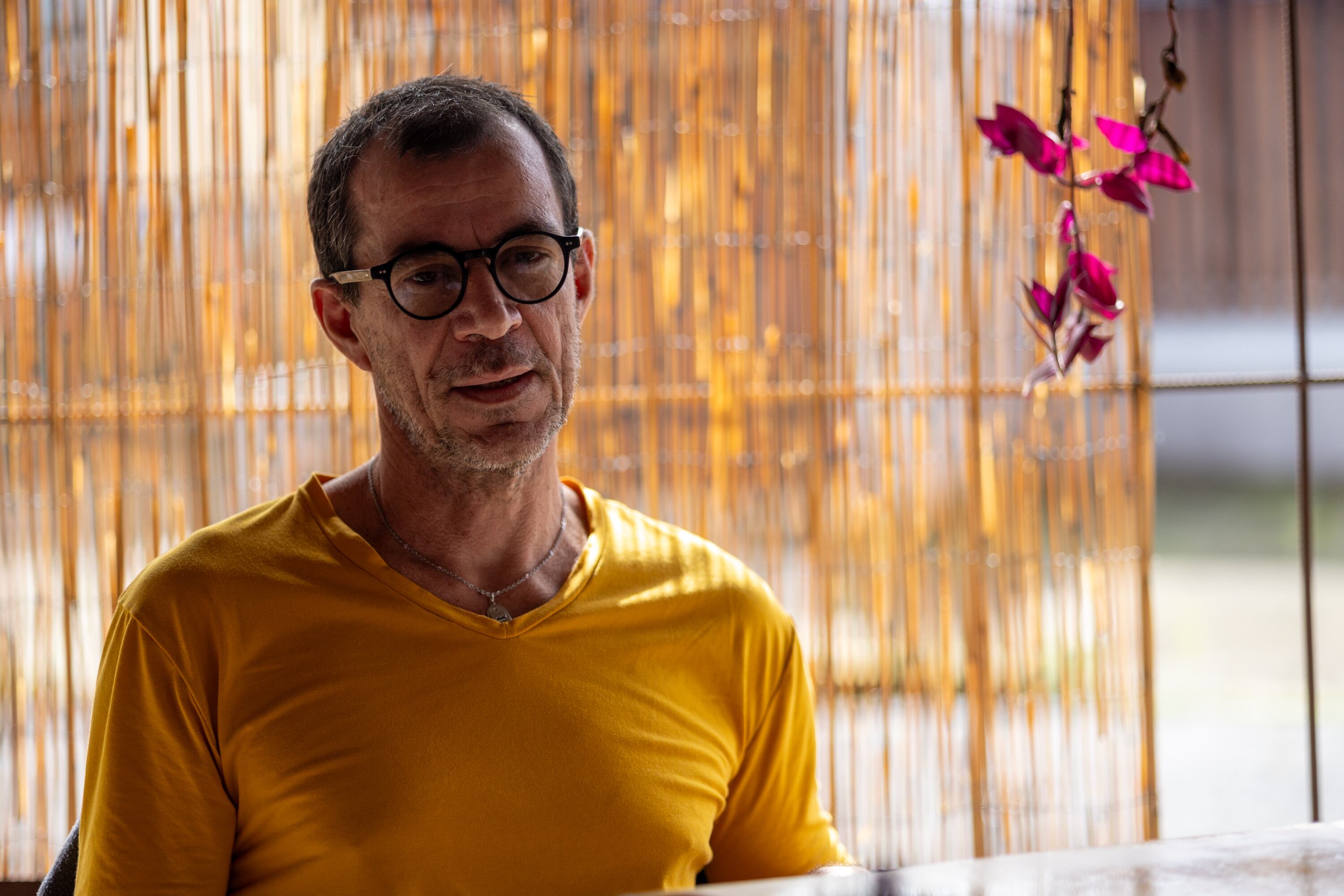 08/08/2024, San Jose, San Pedro, fotografía del local La Petit France y de sus dueños y fundadores, Zoé Castells Raust, Valerie Raust y Damien Castells.