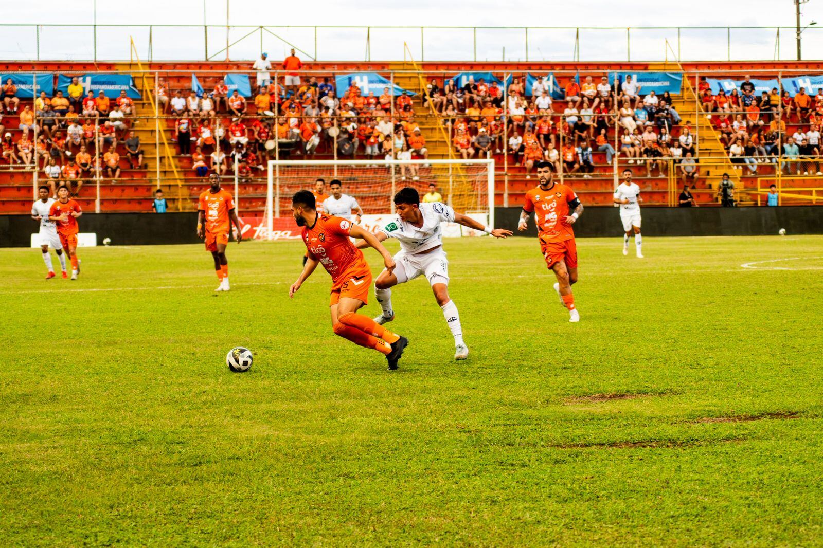 Puntarenas recibió a Sporting e hicieron un juego muy discreto en el Lito Pérez.