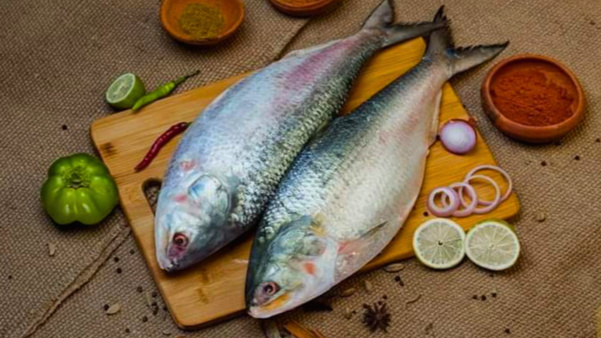 Durante Semana Santa, aumenta la demanda de pescado en Costa Rica. Especialistas recomiendan verificar la frescura del producto mediante señales como ojos brillantes, piel firme y agallas rojizas, como se aprecia en esta imagen.