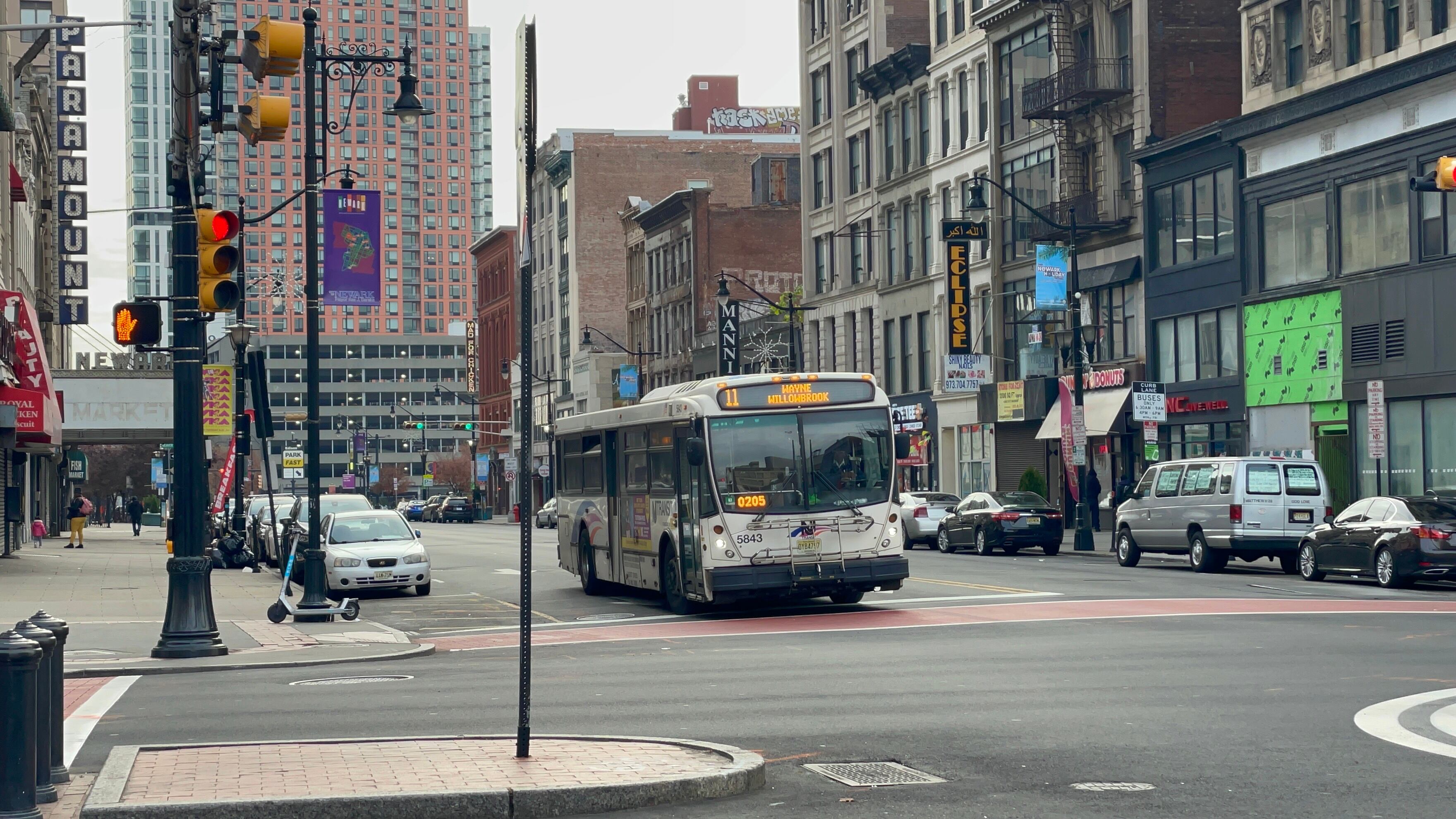 Este es uno de los autobuses urbanos en Nueva Jersey.