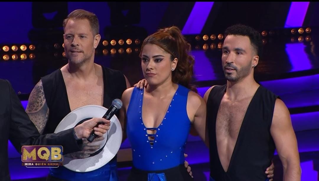 Majo Ulate bailó un paso doble junto a su bailarín, Iñaki Sáez, y el invitado Mauricio Hoffmann.