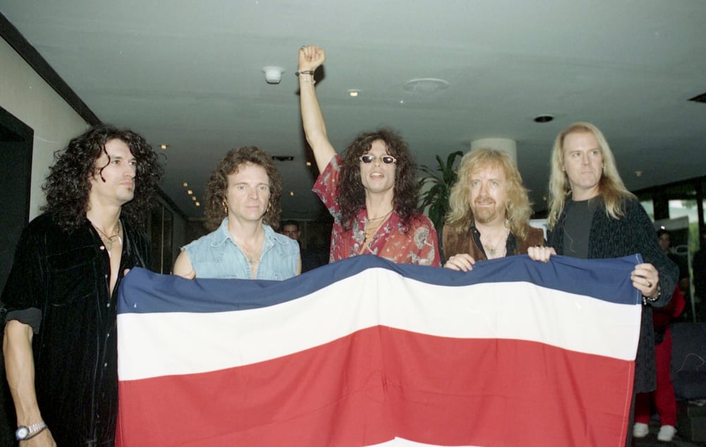 Aerosmith: 10 de noviembre de 1994. Siete meses después de romper las estaciones de radio con su sencillo 'Crazy', la banda convocó 23.000 personas al Estadio Nacional. El tumulto mató a un fan de 20 años. (archivo)