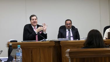 Forense desmiente versión del sospechoso del asesinato de Nadia Peraza sobre profunda herida en su mano