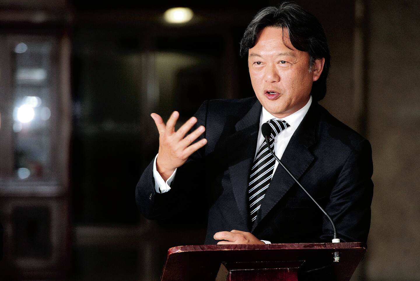Para aprobar contratos de eliminatorias a Rusia 2018, Eduardo Li pidió ‘miles de dólares’, y para Catar 2022, $600.000. Fiscala general revela que para fogueos de la ‘Sele’ en Corea y Omán, exjerarca de Fedefútbol, además, recibió $40.000