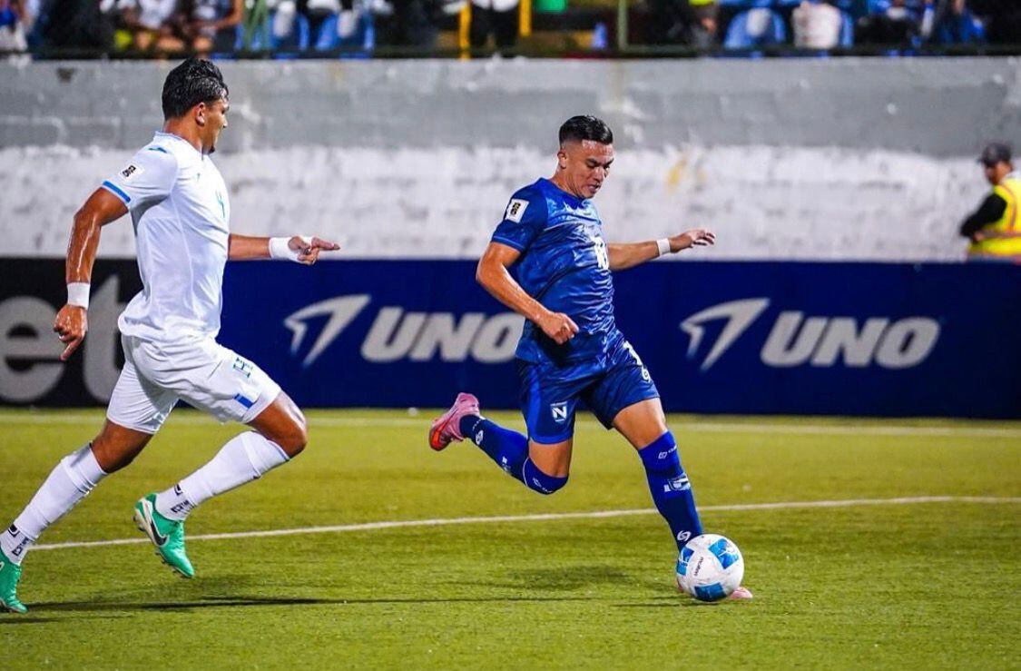 Los jugadores nicaragüenses Bancy Hernández y Jaime Moreno fueron los anotadores del partido