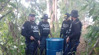 Fuerza Pública desarticula minería ilegal en el cerro Conchudita; coligalleros escapan en lancha por el río San Juan