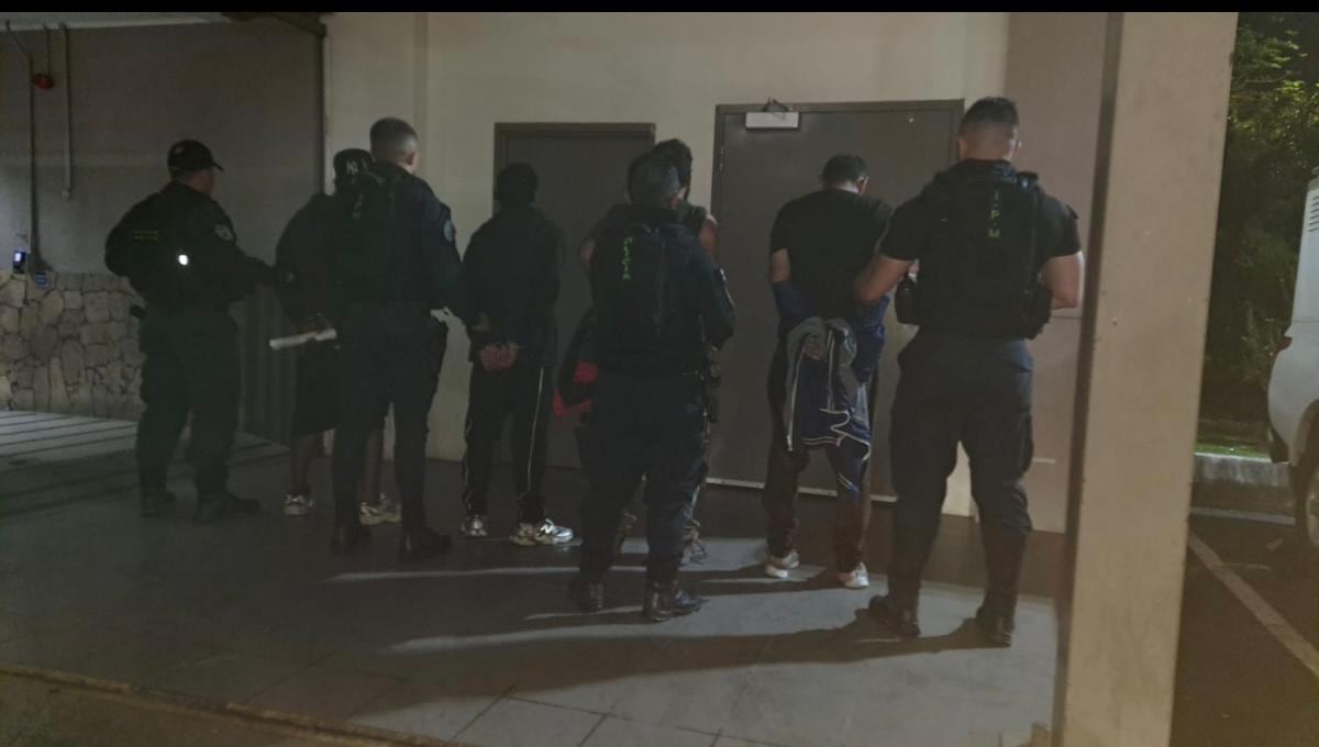 Los cuatro hombres detenidos en Orosi, por su presunta participación en la banda Los Maruja, quedaron con seis meses de prisión preventiva, según informó una fuente policial ligada al caso.