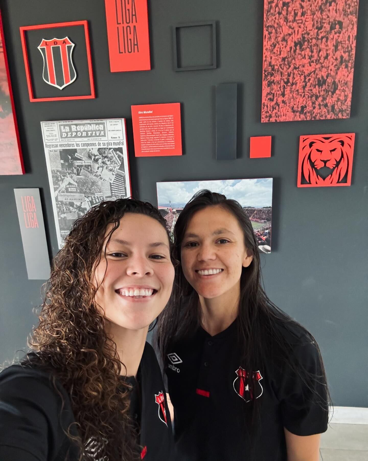 Valery Sandoval y Sofía Varela son dos de las refuerzos de Liga Deportiva Alajuelense para esta nueva temporada de fútbol femenino.