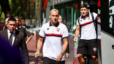Keylor Navas vive el clásico con Newell’s con una visita muy especial en las gradas