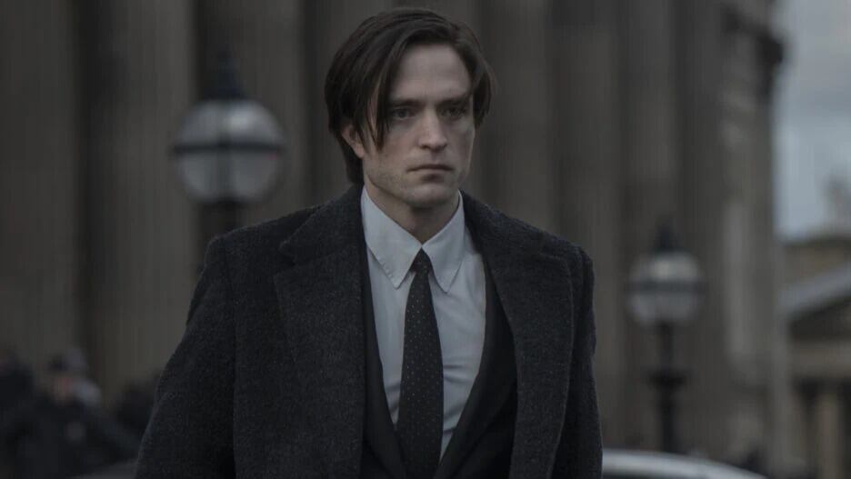 Imágenes de Robert Pattinson interpretando a Bruce Wayne y Batman en la película 'The Batman'.
