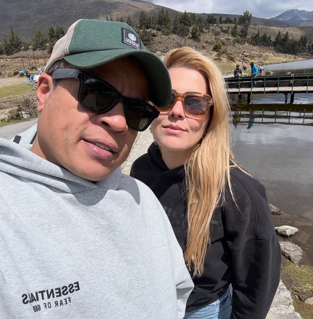 Jair Cruz y su novia, Isabel González