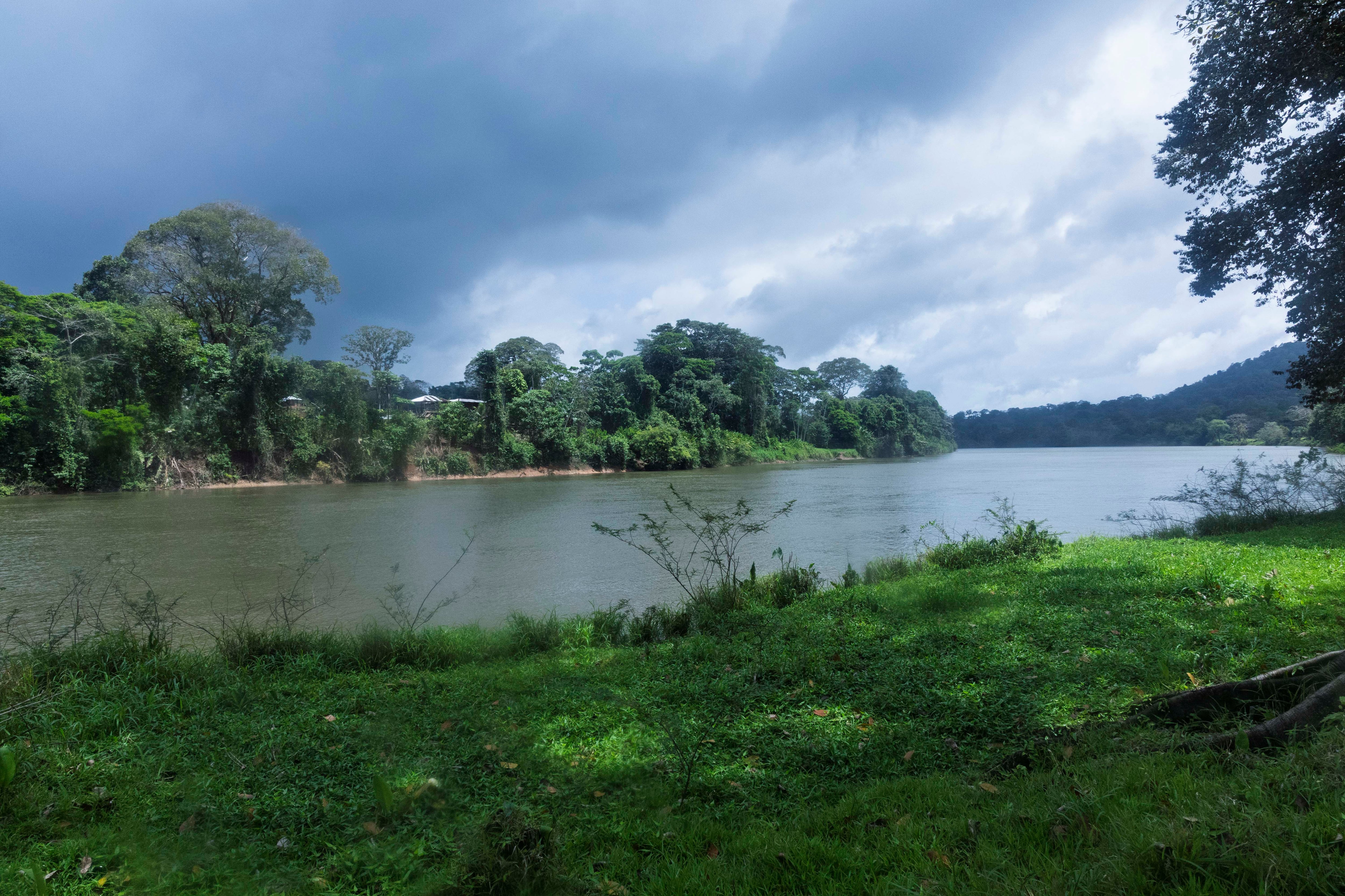 Túneles de extracción ilegal de 20 a 30 metros de profundidad en el cerro Conchudita.