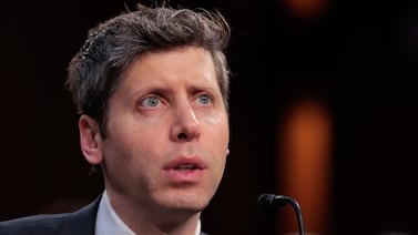 Director de OpenAI se disculpa con pueblo canadiense por no reportar a perpetradora de tiroteo