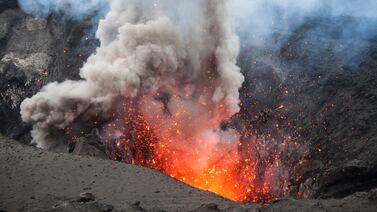‘Into the Inferno’: En bungee hacia el infierno