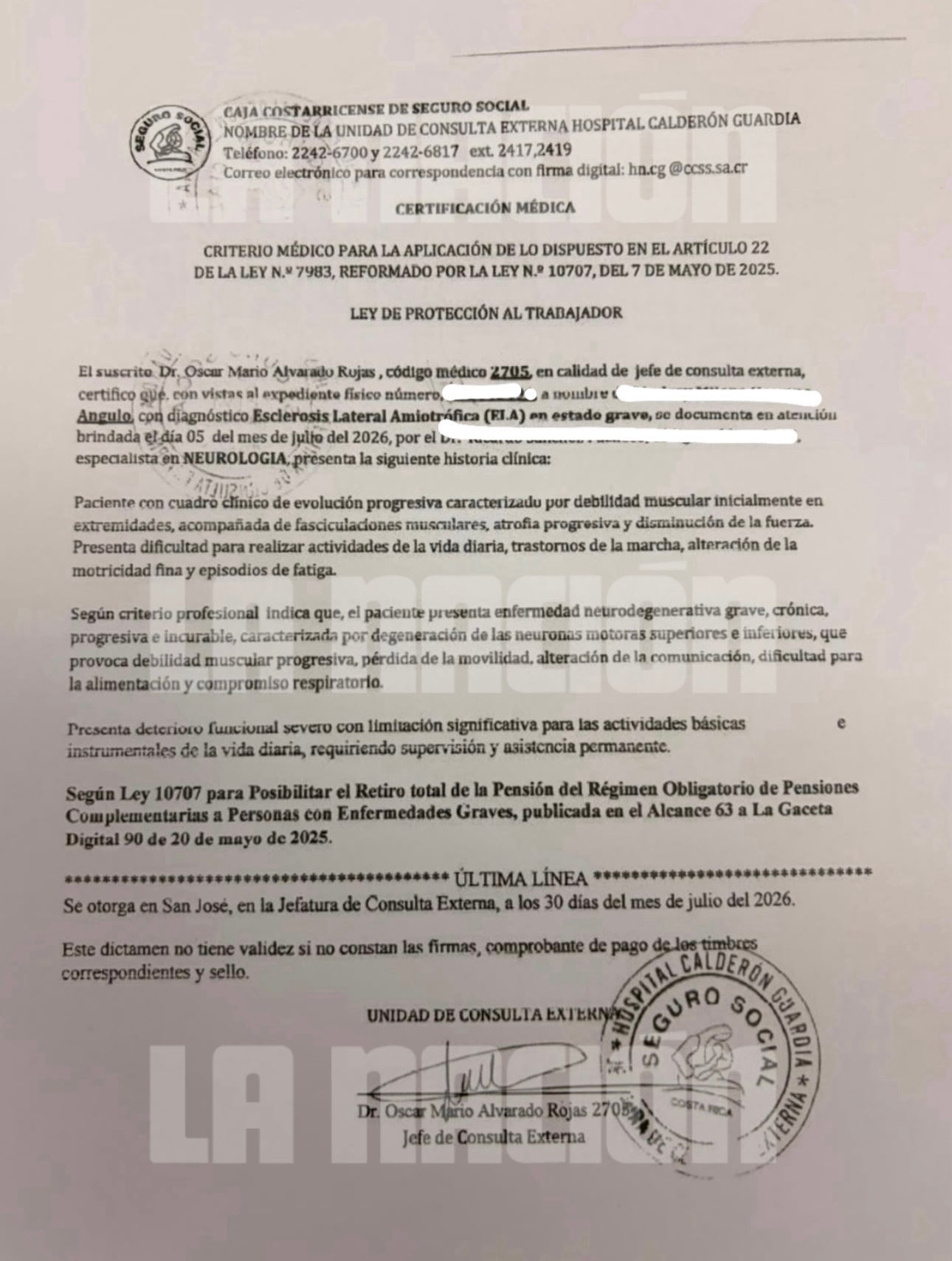 Este es el certificado en el que se estaría suplantando el cargo del médico de consulta externa del Hospital Calderón Guardia y que además, está supuestamente firmado por un médico ya pensionado.