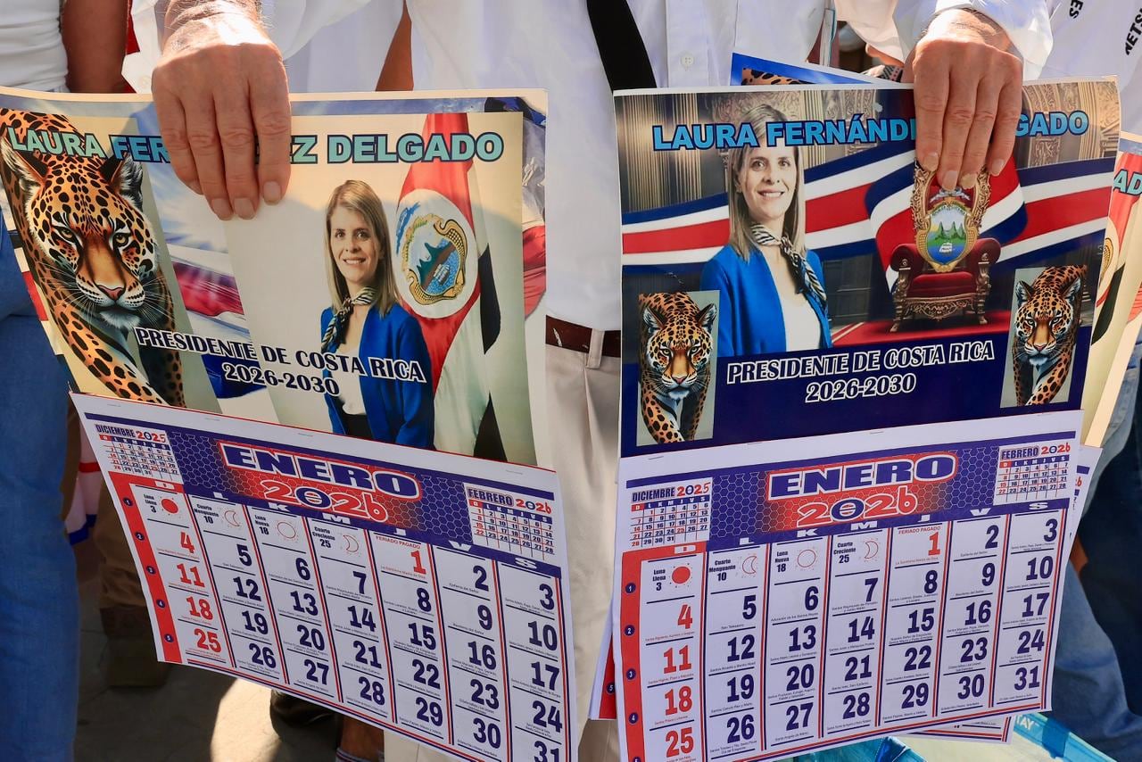 Traspaso de Poderes del presidente Rodrigo Chaves a la presidenta electa Laura Fernández viernes 8 de mayo La Sabana Estadio Nacional