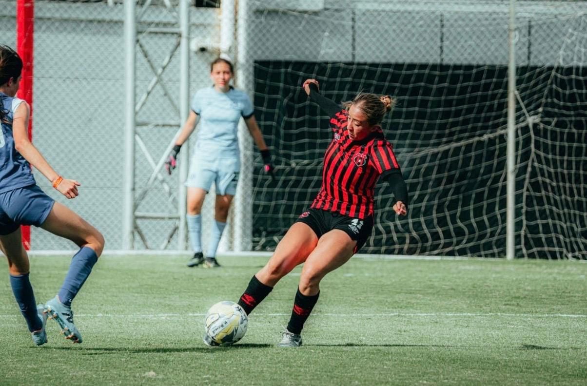 Leilany Valeska Vargas forma parte de la cantera de fútbol femenino de Liga Deportiva Alajuelense.
