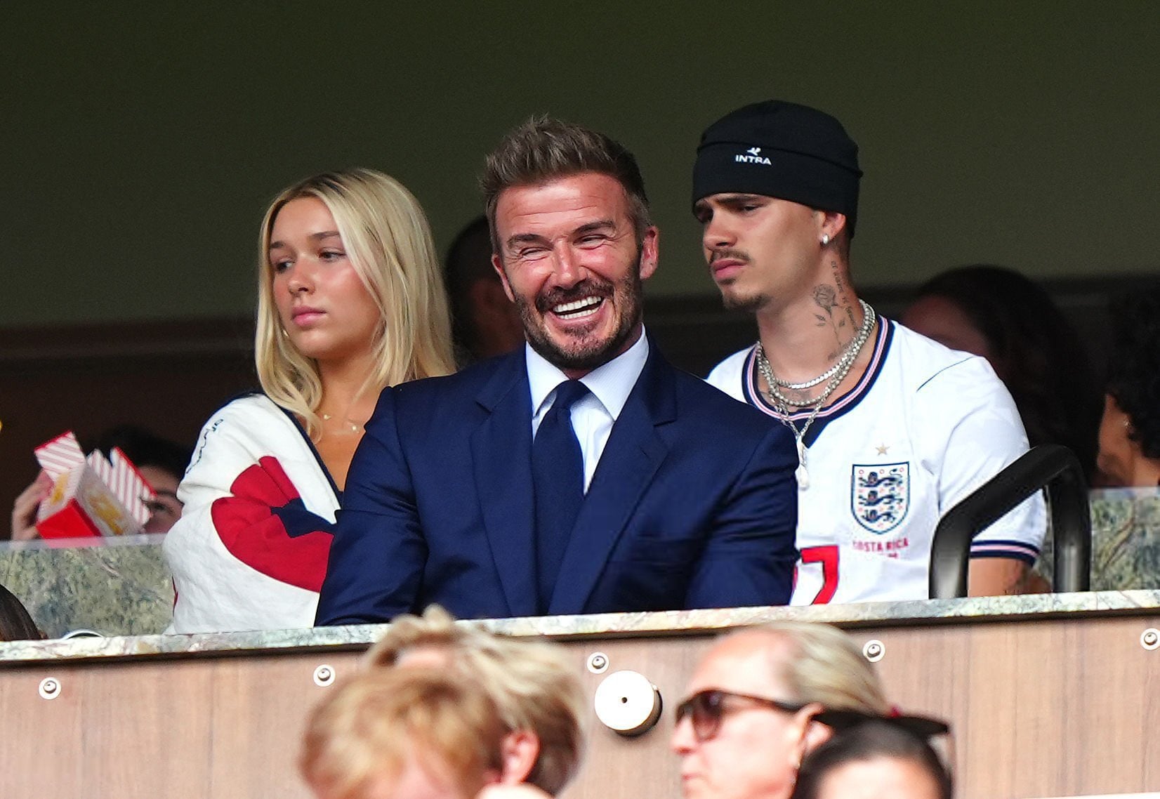 Romeo Beckham vistió la camisa que Inglaterra utilizó ante Costa Rica en el amistoso previo al Mundial 2026.
