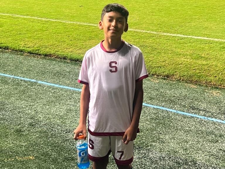 Jhariel en el estadio Ricardo Saprissa. Fotografía: Cortesía