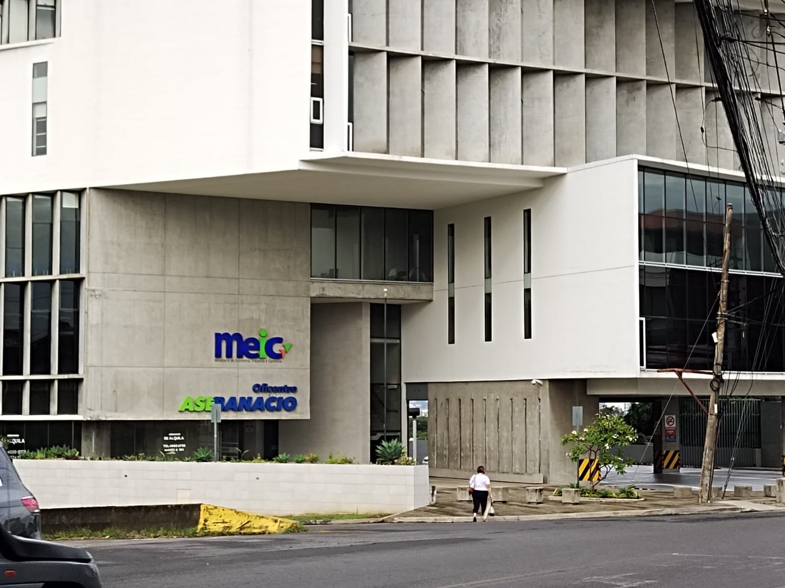 Oficinas MEIC / foto Gustavo Ortega