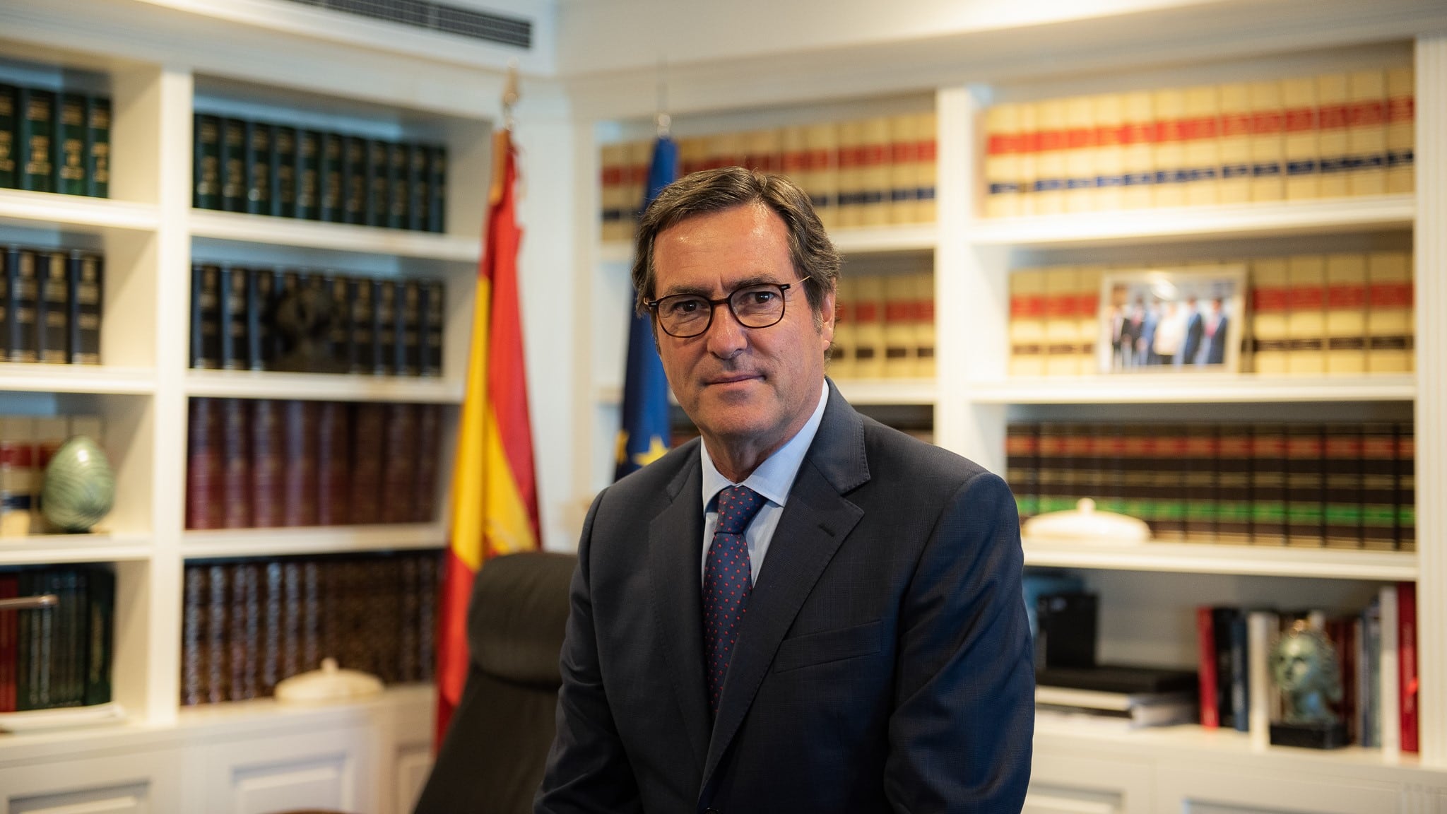 Antonio Garamendi es presidente de la Confederación Española de Organizaciones Empresariales (CEOE) y presidente del Consejo de Empresarios Iberoamericanos (CEIB).