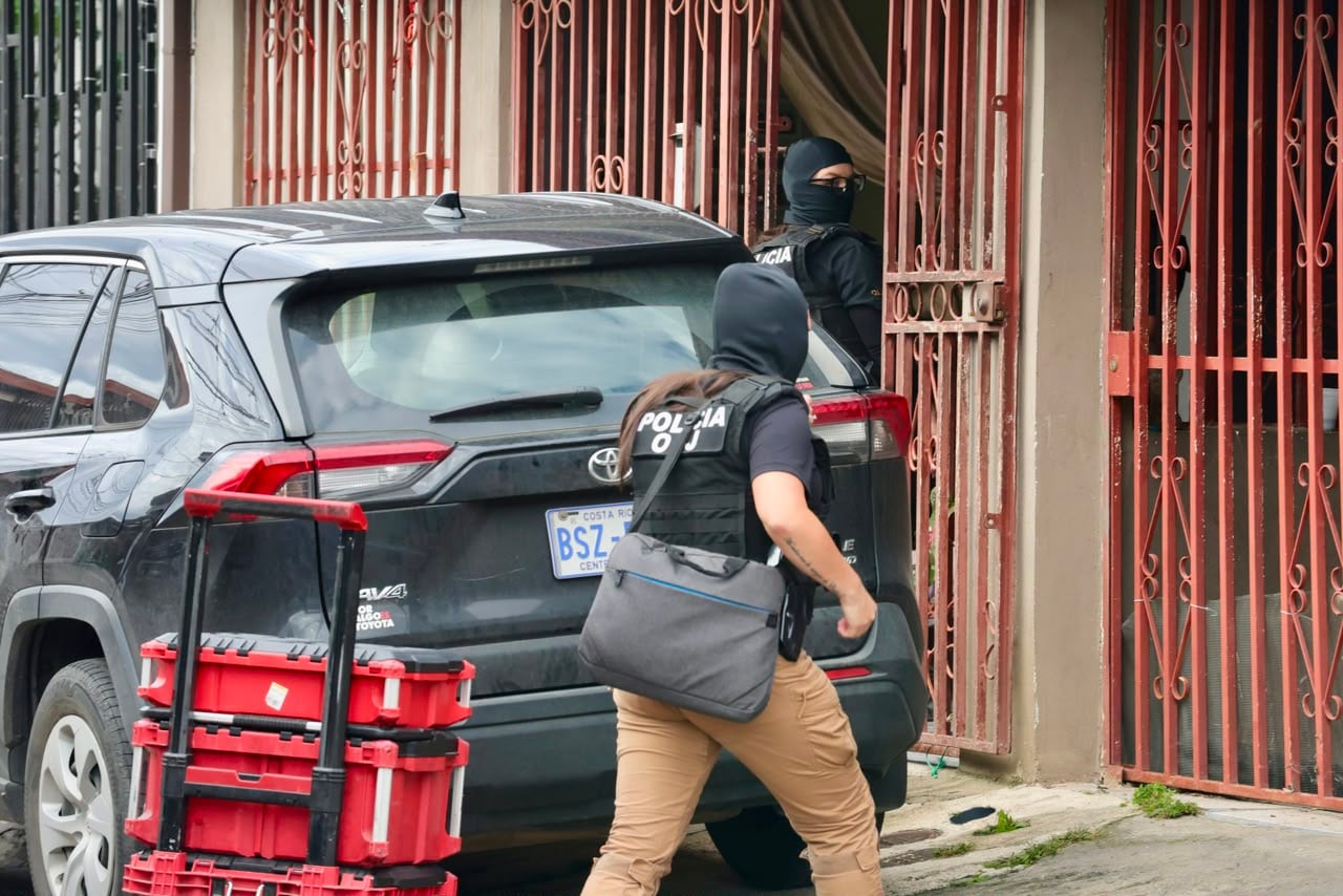 Allanamientos por homicidio en Desamparados