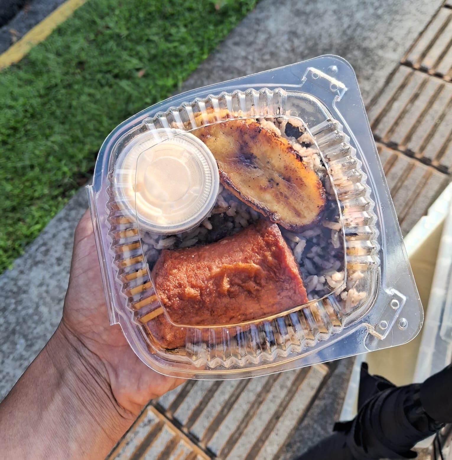 Emprendedor de pintos en la UCR