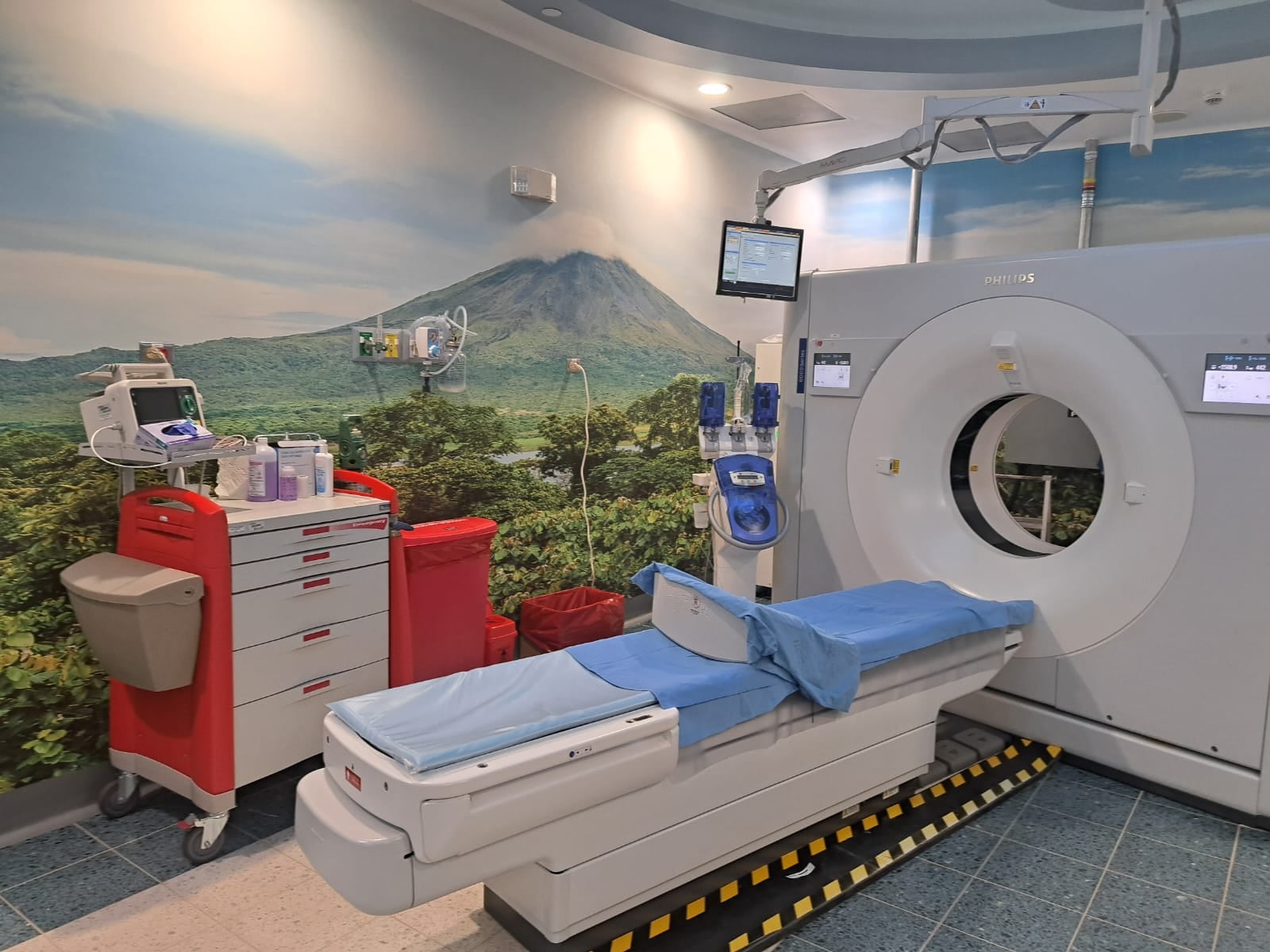 TAC del Hospital México. Tomógrafo. Octubre 2023